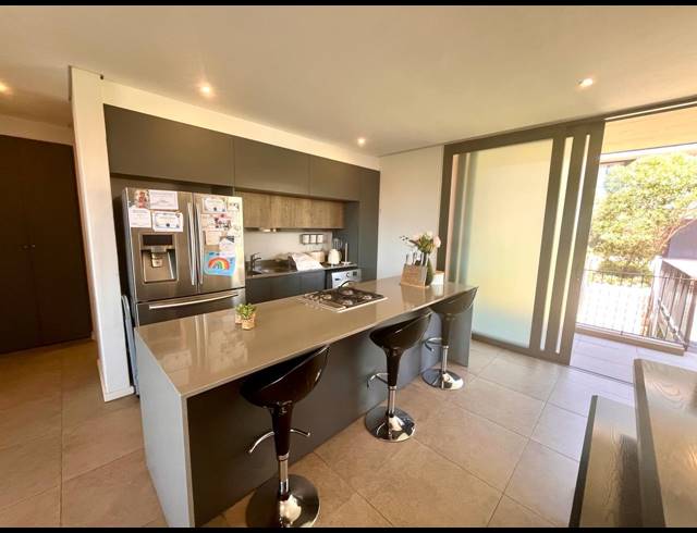 2 BEDROOM APARTMENT FOR SALE IN SHEFFIELD BEACH